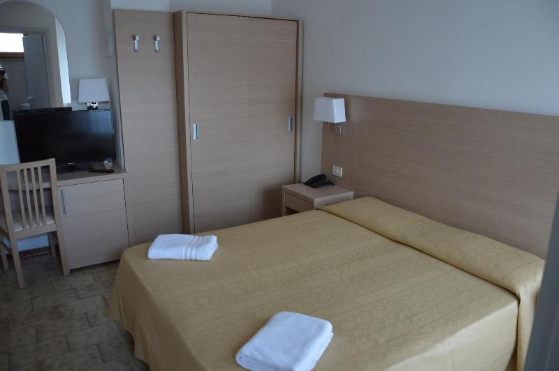 Hotel Caesar Pesaro Ngoại thất bức ảnh