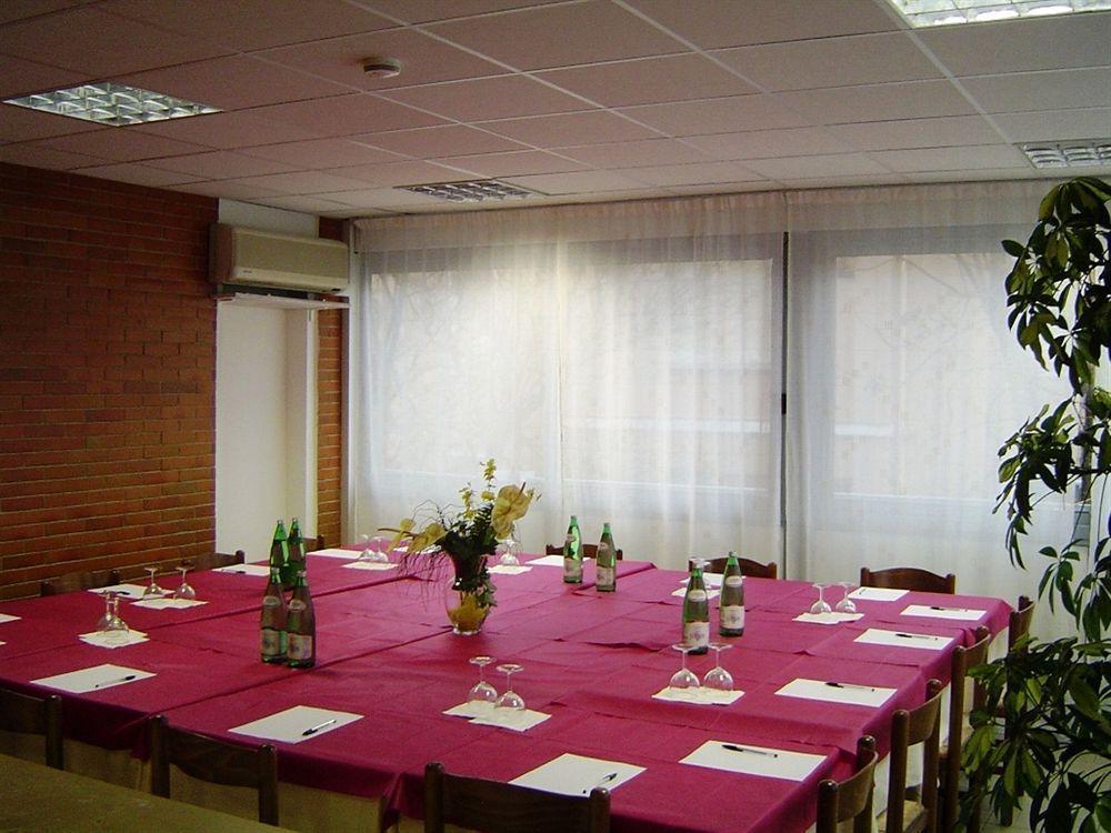 Hotel Caesar Pesaro Ngoại thất bức ảnh